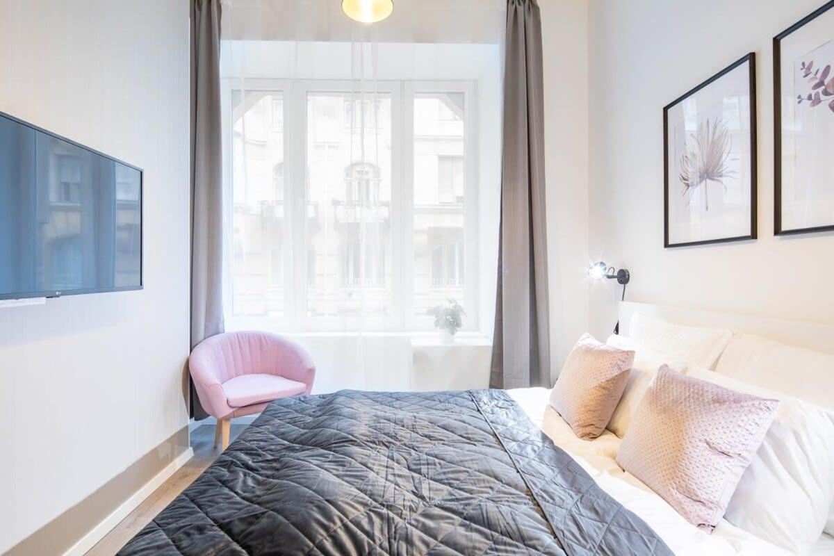 Extra Central - Mini Modern Studio Budapeszt Zewnętrze zdjęcie