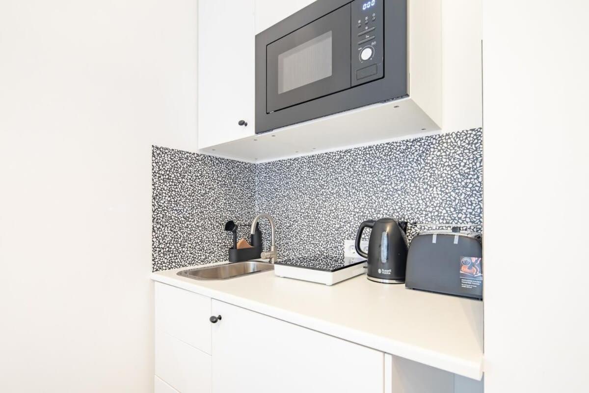 Extra Central - Mini Modern Studio Budapeszt Zewnętrze zdjęcie