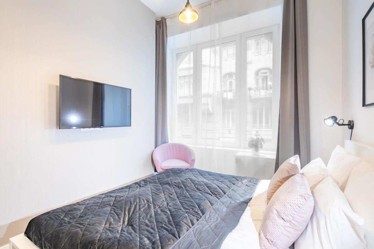Extra Central - Mini Modern Studio Budapeszt Zewnętrze zdjęcie